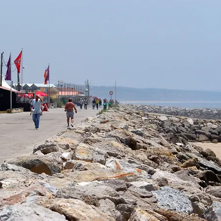 Parque De Campismo Orbitur 3* Costa da Caparica