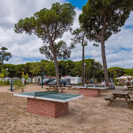 营地 Parque De Campismo Orbitur 卡帕里卡海岸