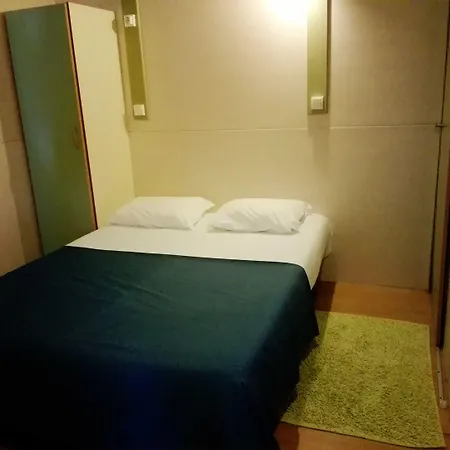 营地 Parque De Campismo Orbitur 卡帕里卡海岸