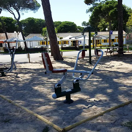 Parque De Campismo Orbitur 卡帕里卡海岸