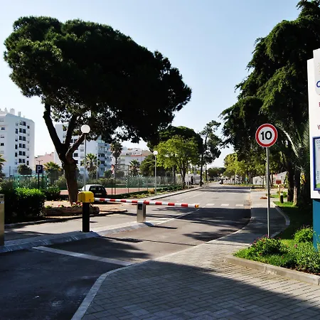 אתר קמפינג Parque De Campismo Orbitur