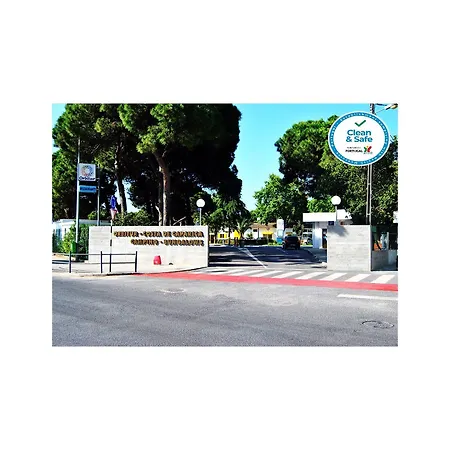 Parque De Campismo Orbitur 3* קוסטה דה קפאריקה